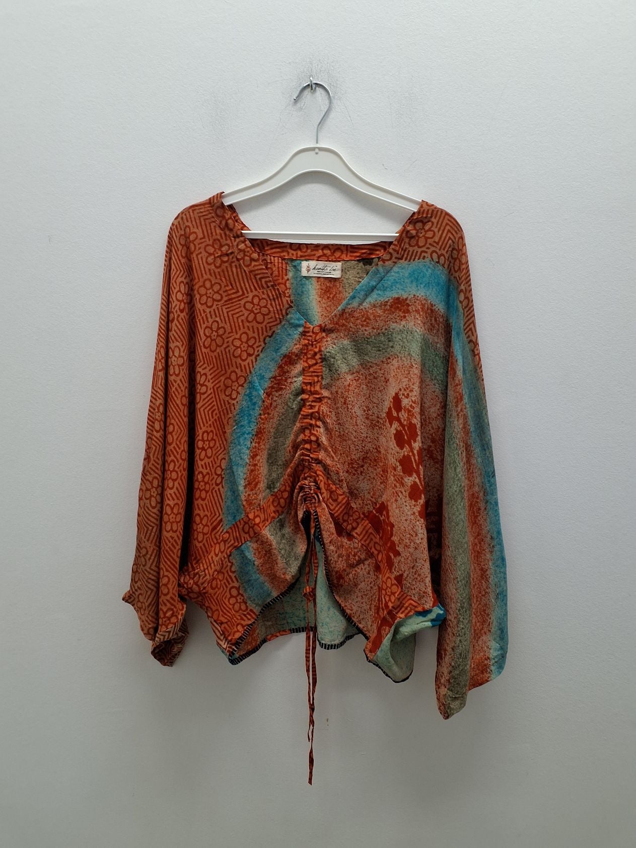 "Kantha boe" Bluse